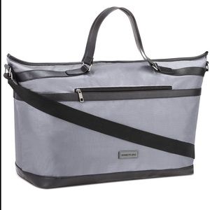 Kenneth Cole Duffle Bag